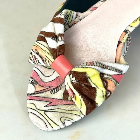 Sz. 7.5 Emilio Pucci Terry Shoes - Picture 7 of 17
